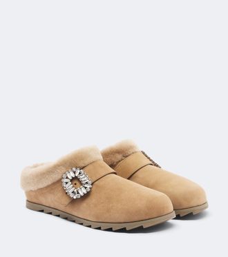 Roger Vivier Mules Slidy Viv de ante con borrego