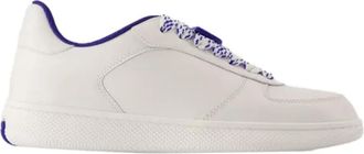 Burberry Leather sneakers - Dames - Sneakers - Wit - 40 EU - Leer - Schoenen