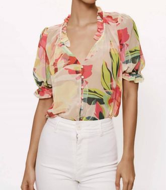 Hutch Lake Short Sleeves Top In Taupe Tropical Floral
