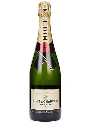 Mo&euml;t & Chandon Mo&euml;t & Chandon - Moet & Chandon Brut Imperia - Champagne - 750ml Sparkling Wine