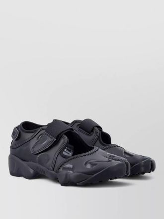Nike split toe sandals polka dot cut out