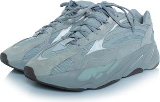 adidas Yeezy Boost 700 V2 ziekenhuisblauw