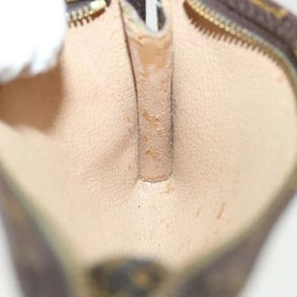 Louis Vuitton Pre-owned Clutches, female, Brown, Size: ONE SIZE Pre-owned Canvas Pouch