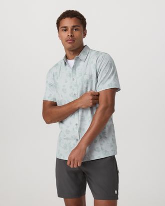 Vuori Clothing Short Sleeve Bridge Button Down | Storm Blue Fleur | Medium
