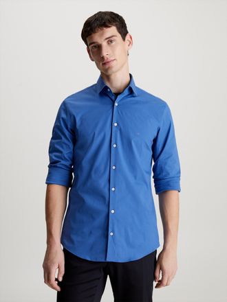 Calvin Klein POPLIN STRETCH SLIM SHIRT mit Kentkragen, Logoprint auf Brusth&ouml;he