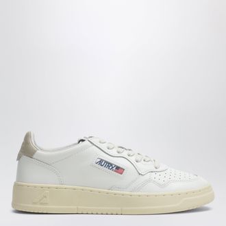 Autry Sneakers Medalist Low in pelle bianca/feather gray