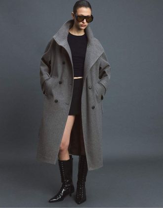 Stradivarius cappotto lungo accollato grigio scuro