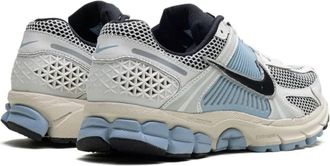 Nike Womens Zoom Vomero Sneaker White Mesh Rubber