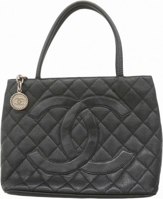Chanel Black Grained Calfskin Tote Bag (Pre-Owned)