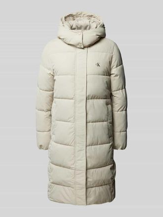 Calvin Klein Jeans Steppmantel mit Logo-Print in Beige, Gr&ouml;&szlig;e S