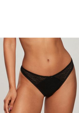 Nuance aus edler, leicht transparenter Spitze