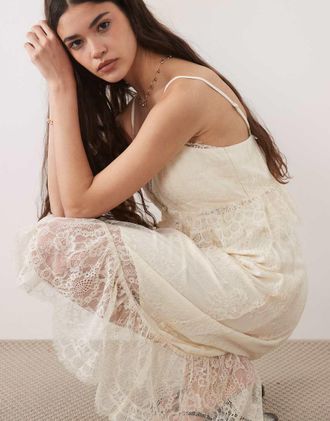 Abercrombie & Fitch Vestito midi a balze in pizzo color crema-Bianco