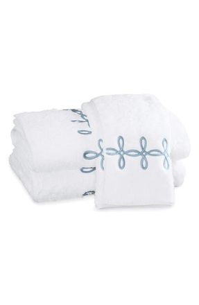 Matouk Gordian Knot Egyptian Cotton Bath Towel in Hazy Blue at Nordstrom, Size Bath Sheet