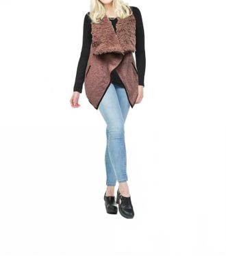Papillon Boucle Vest With Soft Fuzzy Drapy Collar In Rose