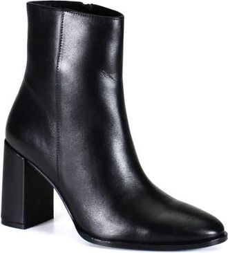 Diba TRAV LER Sleek Leather Ankle Bootie in Black at Nordstrom, Size 6.5