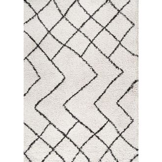 Jonathan Y Designs Alcudia Geometric Shag Area Rug in Beige/dark Gray at Nordstrom, Size 3Ft 0In X 5Ft 0In