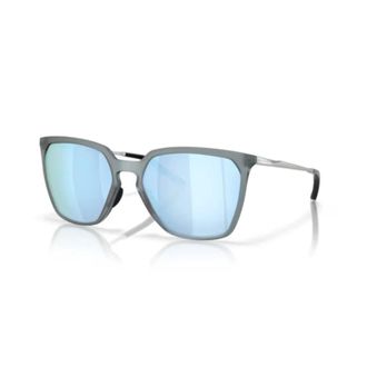 Oakley Sunglasses, unisex, Gray, 57 MM, Sporty Sunglasses with Unique Design