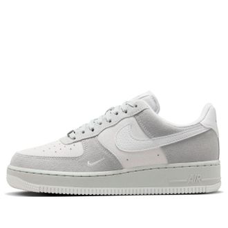 Nike (WMNS) Nike Air Force 1 07 Light Smoke Grey HV3876-077