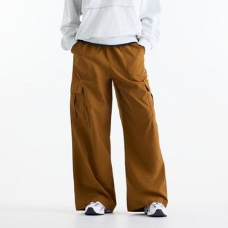 New Balance Donna Woven Cargo Pant in Marrone, Politessuto, Taglia XL