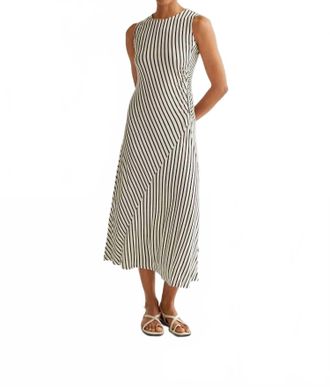 Compa&ntilde;&iacute;afant&aacute;stica Striped Long Dress In Black