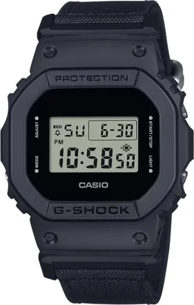 Casio Dw-5600Bce-1Er Klassiek Digitale Horloge met Cordura Band - unisex - Horloges - Zwart - ONE Size - Accessoires