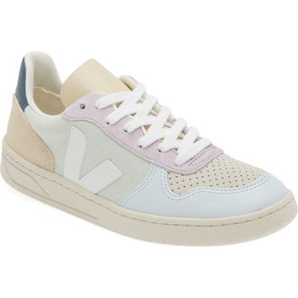Veja V-10 Sneaker in Jade White-Multi at Nordstrom Rack, Size 40