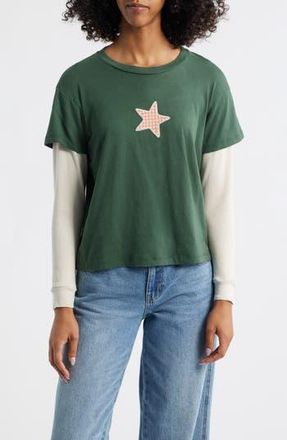 Daydreamer Appliqu&eacute; Star Layered Long Sleeve T-Shirt in Deep Green at Nordstrom Rack, Size X-Large
