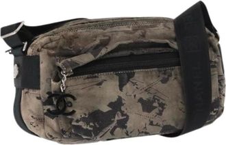 Chanel Pre-owned Cross Body Bags, female, Gray, Size: ONE SIZE Pre-owned Vintage Nylon Cross Body Bag
