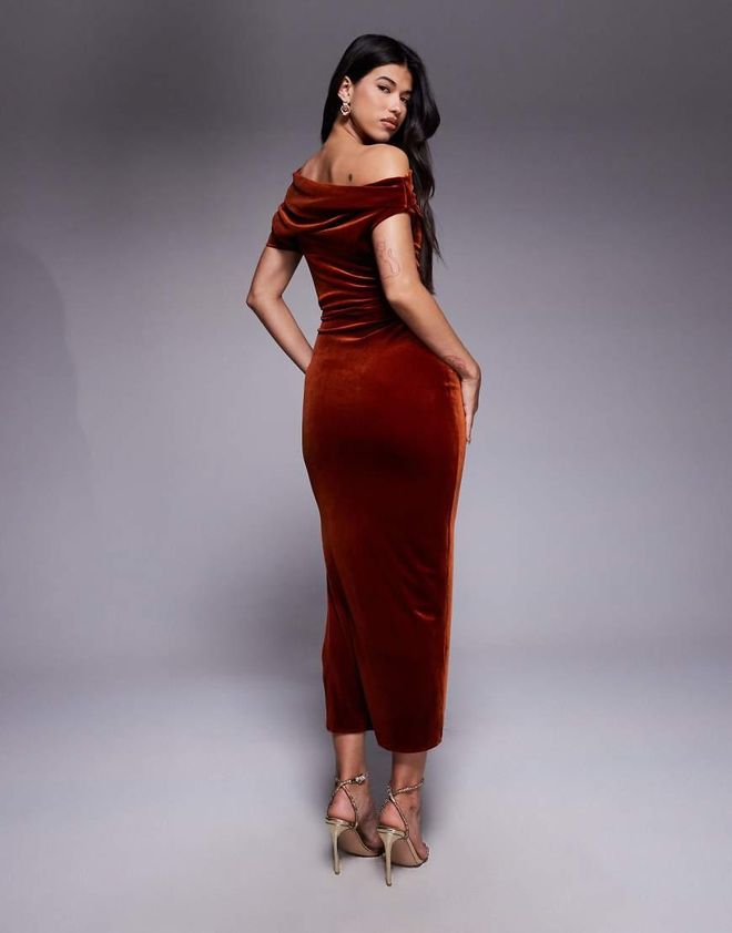 Asos Vestito midi in velluto color ruggine con spalle scese-Rosso