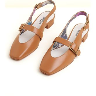 Charlotte Stone Rose Slingback Flat in Camel at Nordstrom, Size 12