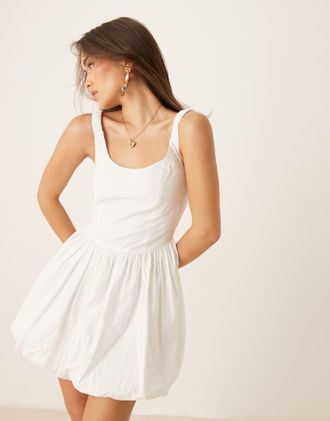 Nobody's Child Loie - Vestito corto bianco strutturato a palloncino