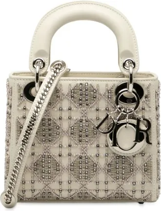 Dior Borsa a tracolla Lady Dior mini in pelle di agnello con perline e motivo Cannage 2025 - Bianco