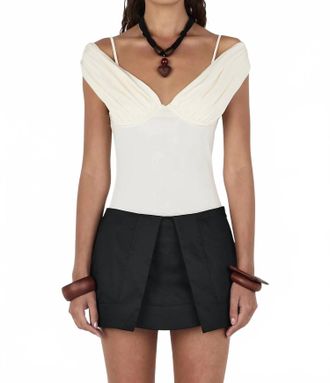 Hansen & Gretel Dariel Off-The-Shoulder Top In Ivory