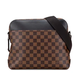 Louis Vuitton District PM Messenger Bag