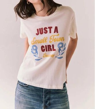 Chaser Womens Small Town Girl Tee In Vintage White