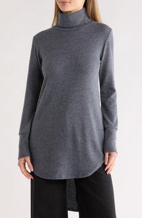 Go Couture Turtleneck High-Low Tunic Sweater in Charcoal at Nordstrom Rack, Size X-Large