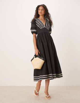 Nobody's Child Rosa - Vestito midi nero con pannello a righe