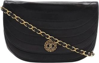 Chanel Pre-owned Shoulder Bags, female, Black, Size: ONE SIZE Pre-owned Vintage Leather Shoulder Bag