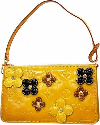 Louis Vuitton Beige Pouch (Pre-Owned)