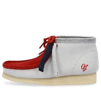 Clarks Wallabee Boots VCY Red Grey 26165076