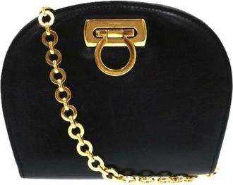 Ferragamo Pre-owned Cross Body Bags, female, Black, Size: ONE SIZE Pre-owned Chain Crossbody Bag