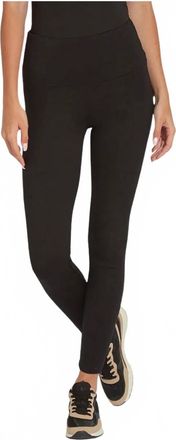 Lyss&eacute; Womens Signature Center Seam Legging In Black