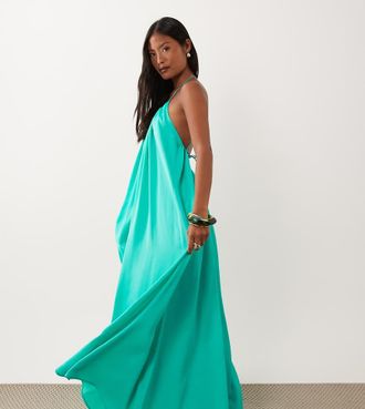 Asos Petite ASOS DESIGN Petite - Vestito lungo a trapezio con fondo ampio e scollo rotondo color acqua con perline sul retro-Multi