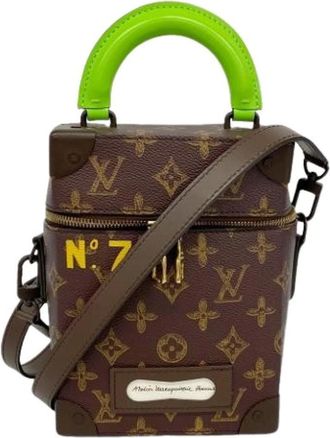 Louis Vuitton Pre-owned Cross Body Bags, male, Brown, Size: ONE SIZE Pre-owned Vertical Box Trunk Handbag