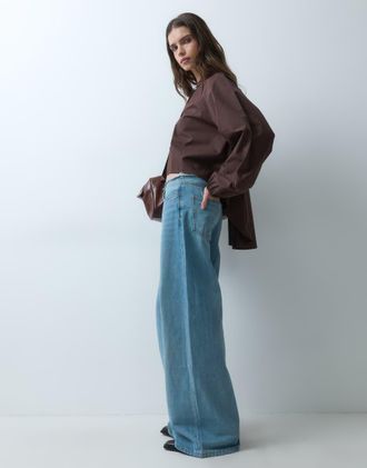 Asos camicia oversize con fondo asimmetrico e maniche raglan marrone-Bianco