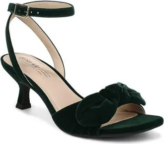 Life Stride Nola Sandal in Dark Green at Nordstrom, Size 8.5