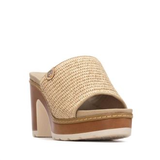 Xti Womens Pu Sandal In Taupe