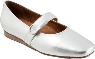 Softwalk Valdivia Mary Jane Flat in Silver at Nordstrom, Size 10.5