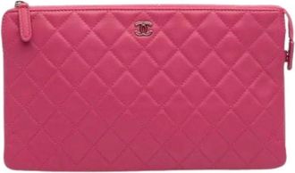 Chanel Pre-owned Clutches, female, Pink, Size: ONE SIZE Pre-owned Quilted Caviar Clutch