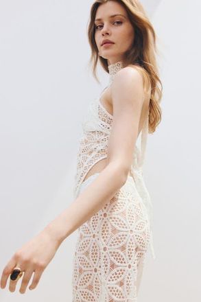H&M Asymmetric Lace Halterneck Top in Ivory at Nordstrom, Size Xx-Large